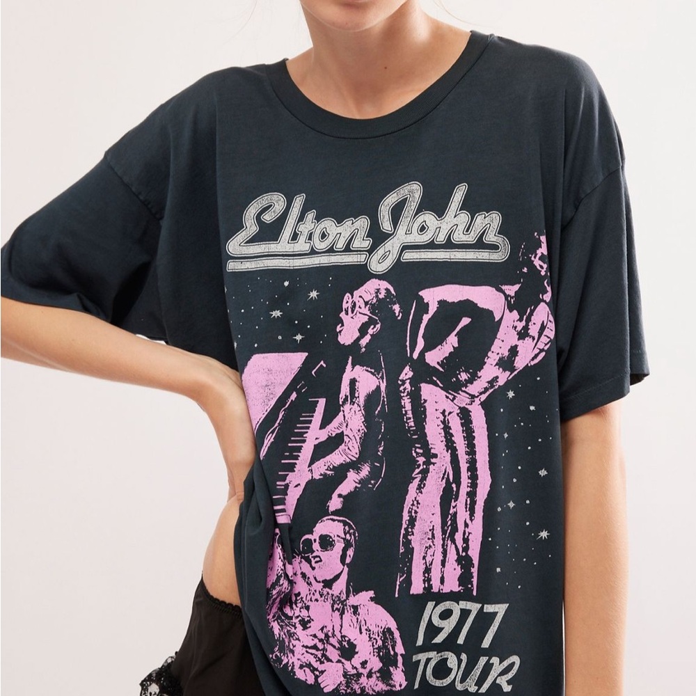 Daydreamer Elton John 1977 Tour Graphic T-Shirt
